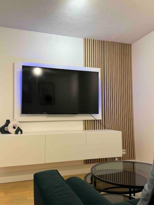 Apartament Cosy 1 Bed, Wembley *